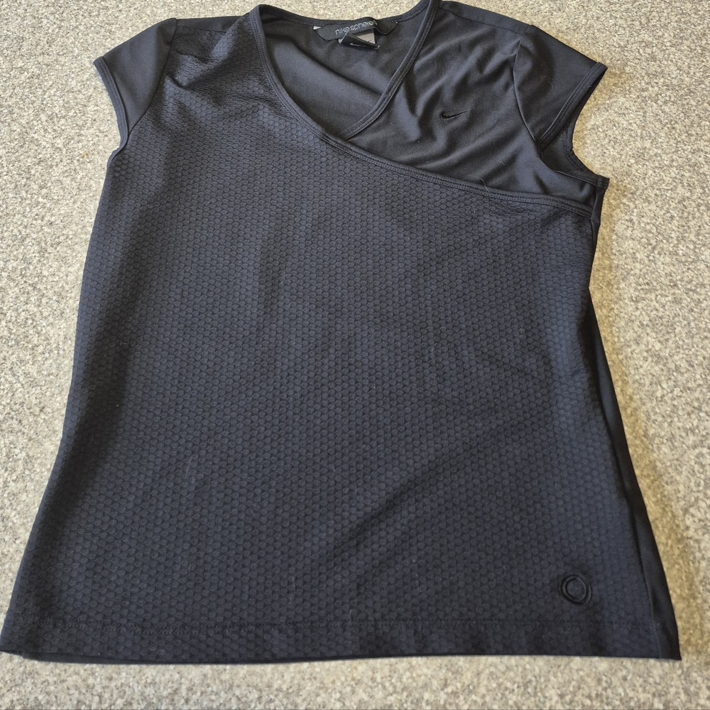 Womens Nike Sphere Shirt Size Small